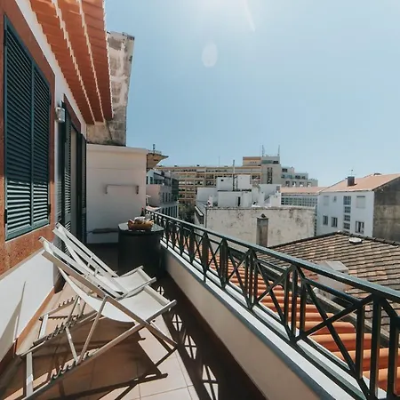 아파트 Mansarda Dos Aranhas By Madeira